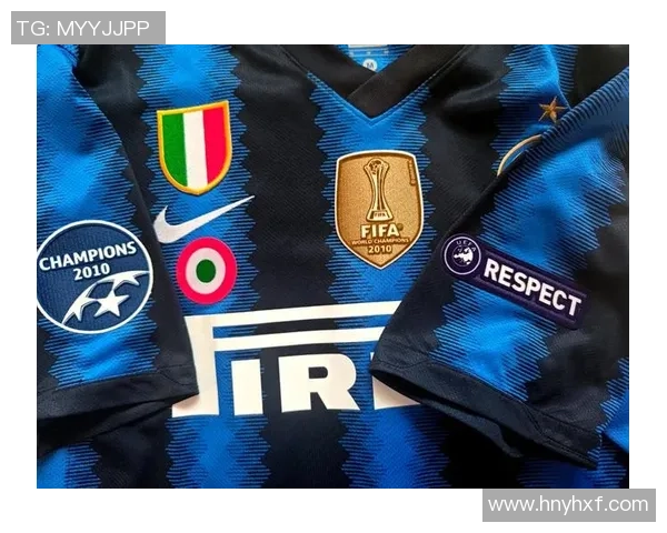 足球明星联名款多人卫衣时尚潮流运动服装推荐与搭配指南